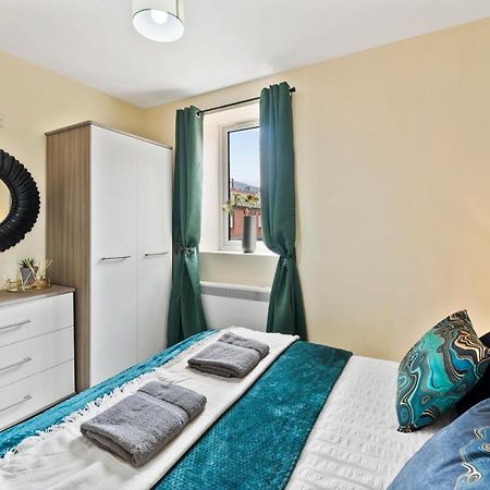 Central Leeds Gem - Parking - Sleeps 6 Daire Dış mekan fotoğraf