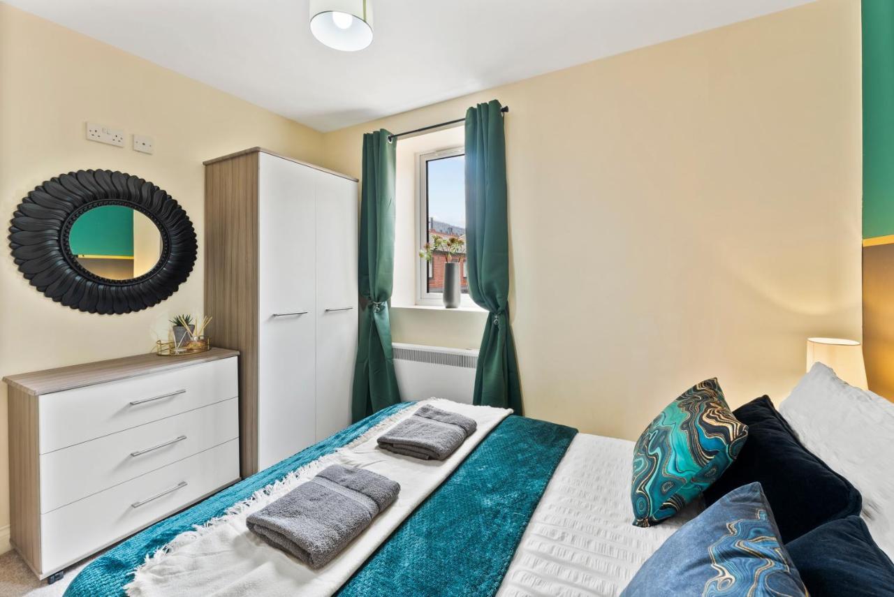 Central Leeds Gem - Parking - Sleeps 6 Daire Dış mekan fotoğraf