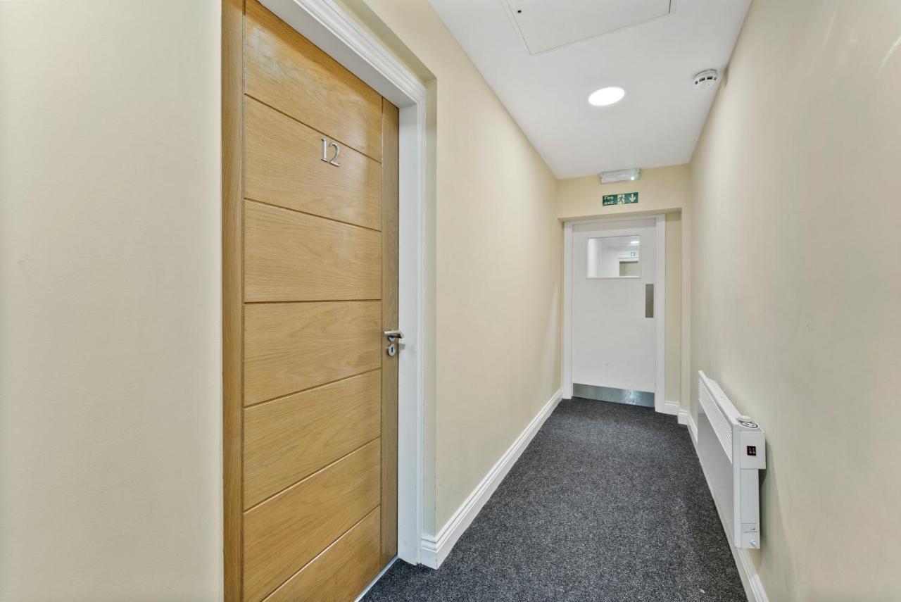 Central Leeds Gem - Parking - Sleeps 6 Daire Dış mekan fotoğraf